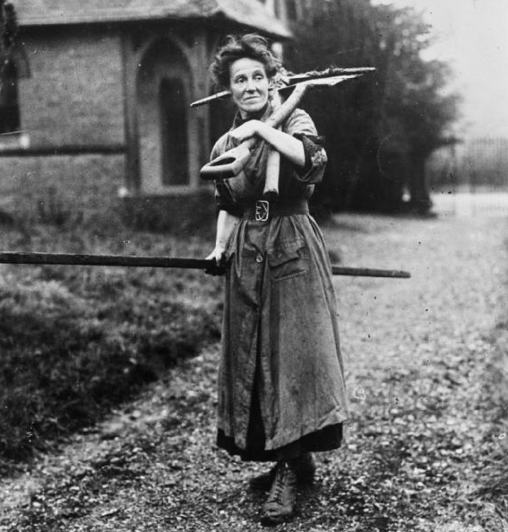&nbsp; &nbsp; Women at work during the First World War ,&nbsp;Nicholls Horace, Imperial&nbsp;War Museum