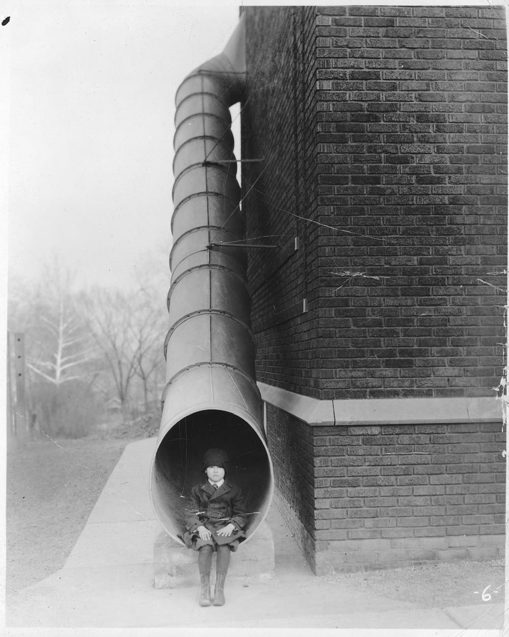 Child in escape chute, US National Archives, 1924
